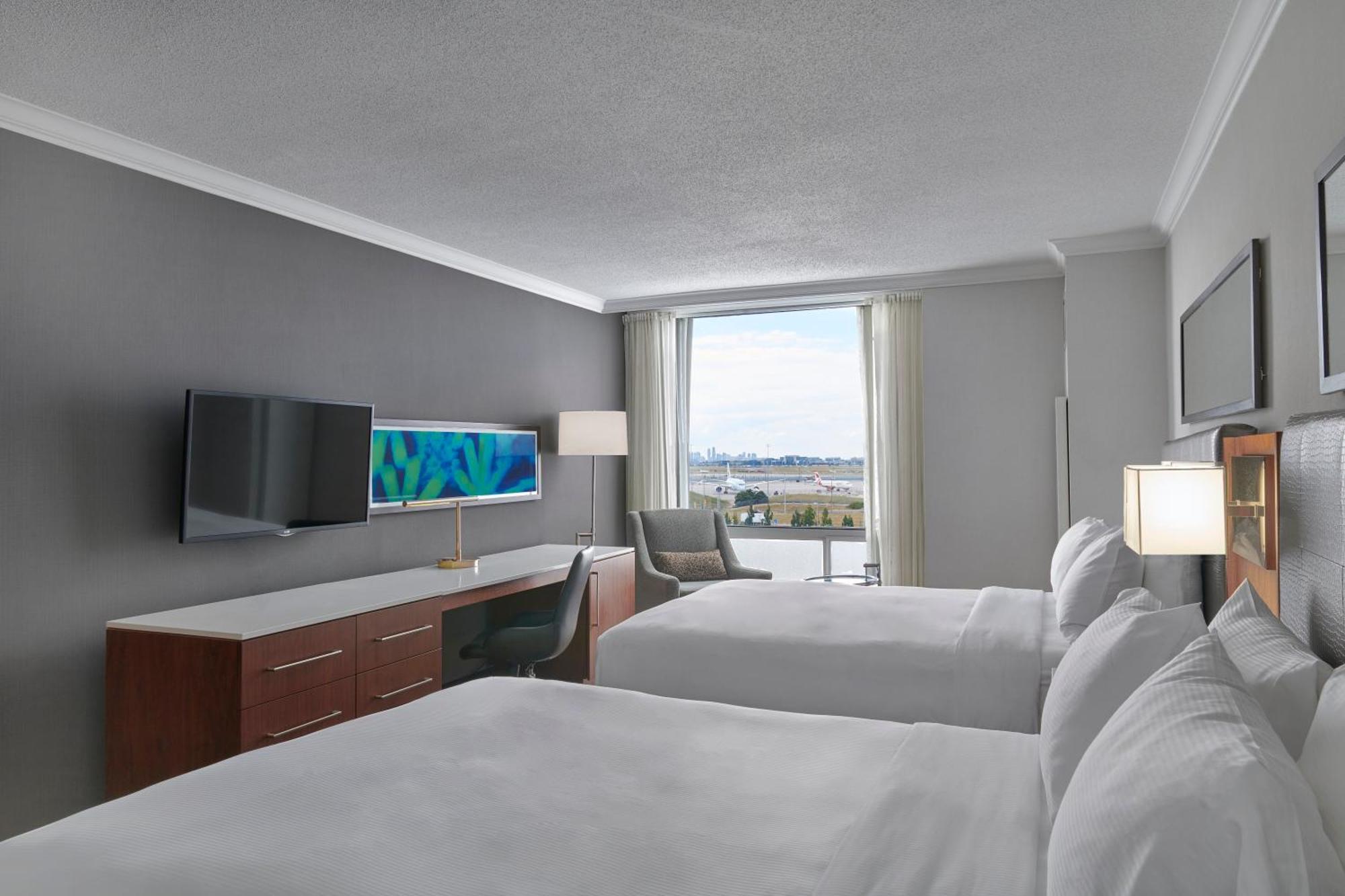 Hilton Toronto Airport Hotel & Suites Mississauga Exterior foto