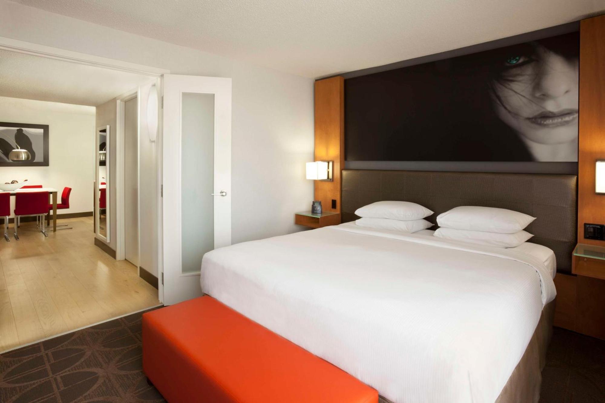 Hilton Toronto Airport Hotel & Suites Mississauga Exterior foto
