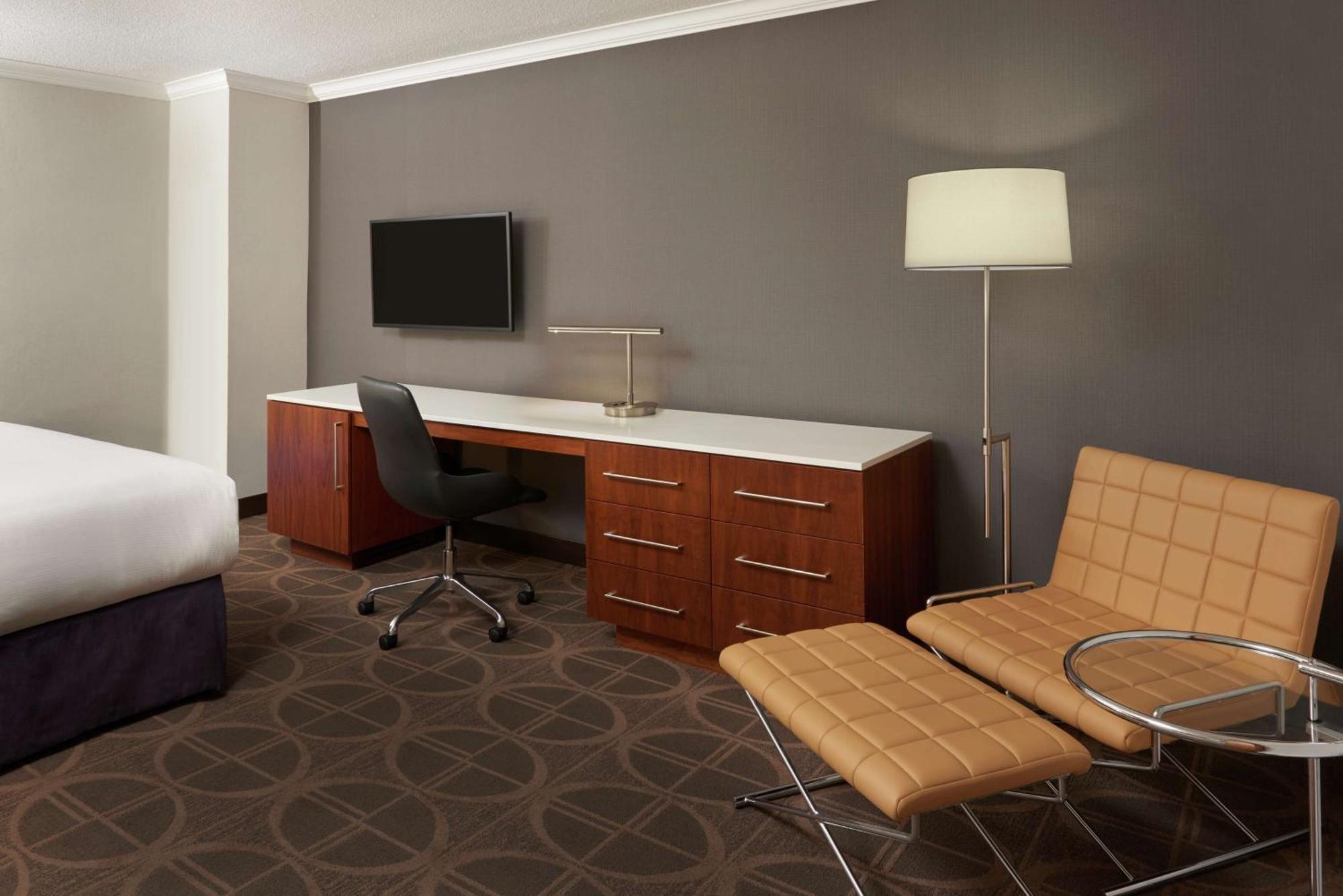 Hilton Toronto Airport Hotel & Suites Mississauga Exterior foto